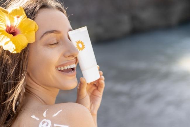 Do You Need Sunscreen When Itâs Cloudy? (Explained)