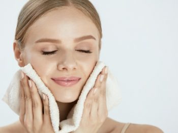 Does Exfoliating Help Dry Skin featured